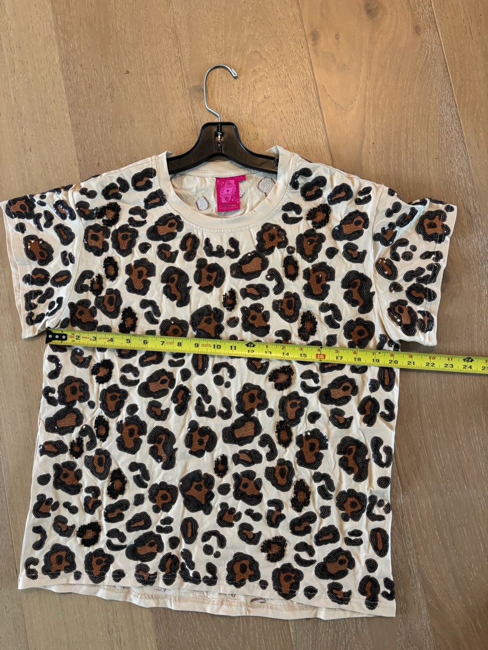 Queen of Sparkles Sequin Leopard Print Top Short Sleeve Blouse Shirt Tee Small - Picture 8 of 9